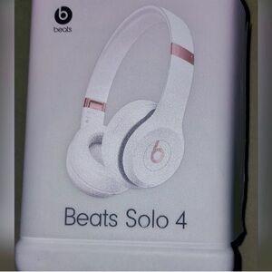 Beats by Dre Solo 4 White with Rose Gold Accents Over-Ear Headphones